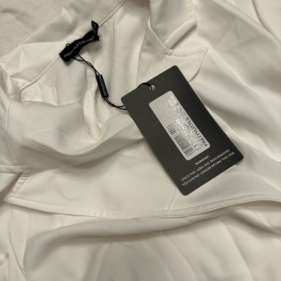 White blazer dress, Pretty little thing - with tags never worn - Picture 2 of 3